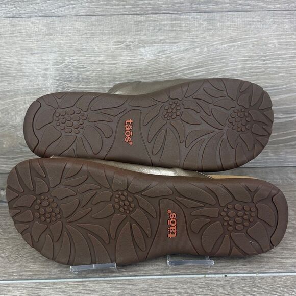 Taos Gift 2 Women's Sz 11 Champagne Gold Leather Thong Flip Flop Slip On Sandals - Picture 8 of 10